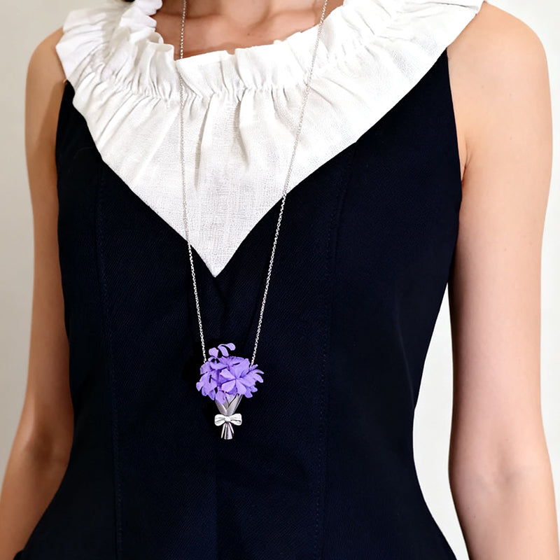 Muodikas, Luovasti Suunniteltu Kukkakaulakoru