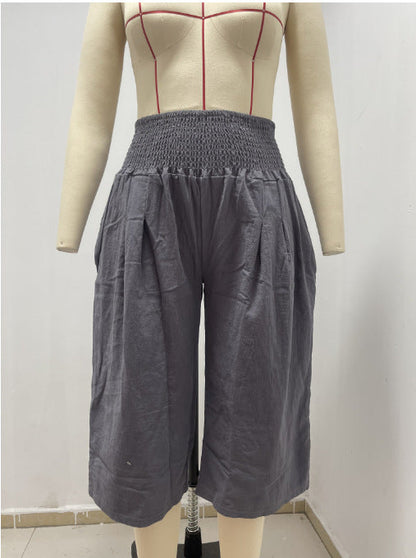 מכנסיים קצרים לנשים עם מותן אלסטית וקלה
