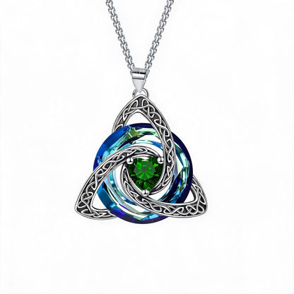✨Collier avec pierre de naissance et triple nœud celtique – un symbole chargé de sens, représentant l'amour et la complicité❤️