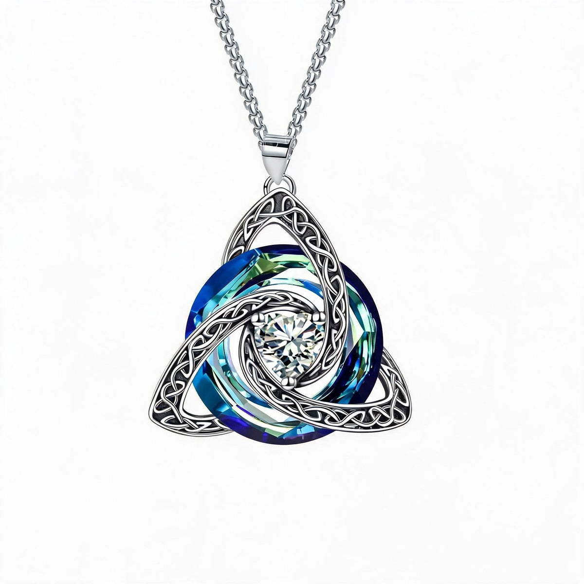 ✨Collier avec pierre de naissance et triple nœud celtique – un symbole chargé de sens, représentant l'amour et la complicité❤️
